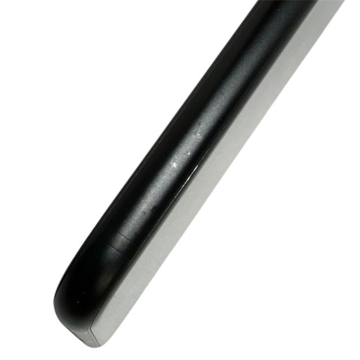 iPhone��SE����2�����128GB���֥�å���SIM�ե꡼��au��