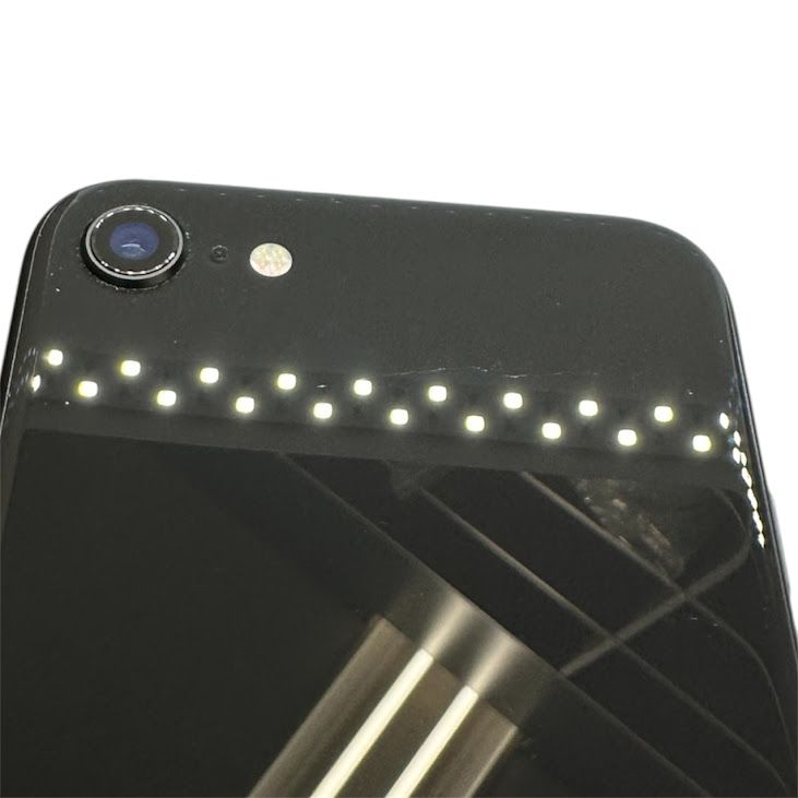 iPhone��SE����2�����128GB���֥�å���SIM�ե꡼��au��