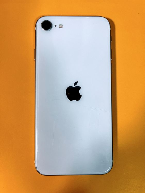 �Хåƥ꡼96%��SIM�ե꡼iPhoneSE3 64GB �������饤��