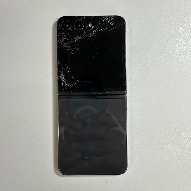 ムスビー｜【ジャンク品】Android Galaxy Z Flip 5｜256gb｜SIMフリー