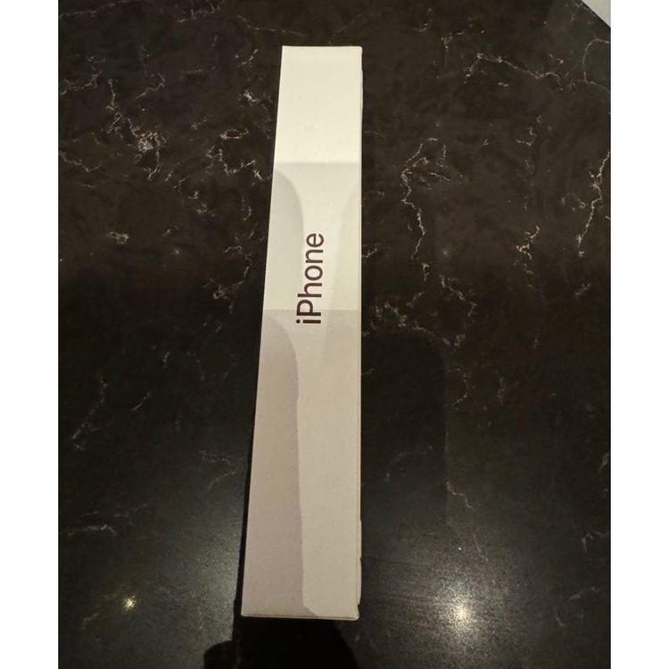 ̤����̤���� iPhone 18 Pro Max SIM�ե꡼��