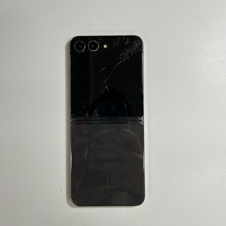 ムスビー｜【ジャンク品】Android Galaxy Z Flip 5｜256gb｜SIMフリー