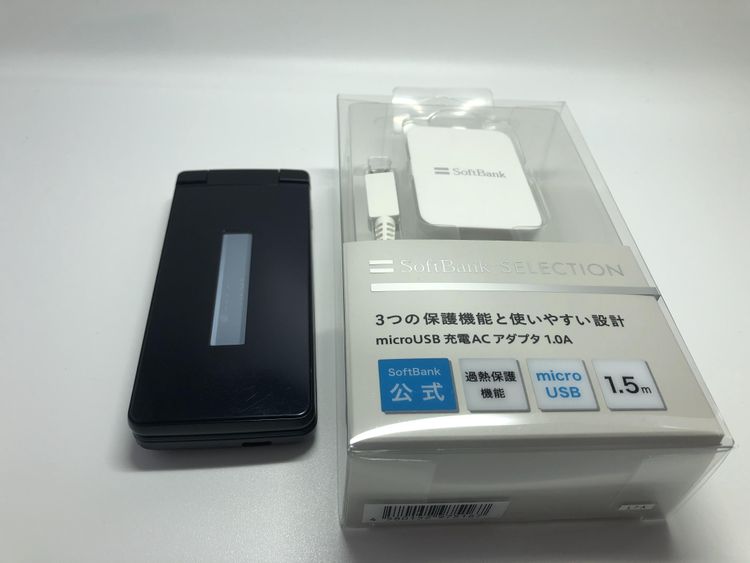 ��Sim�ե꡼��AQUOS �������� SH-02L���֥�å��ڽ���AC�����ץ����դ���