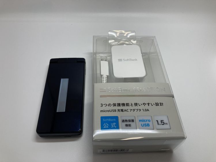 ��Sim�ե꡼��AQUOS �������� SH-02L���֥�å��ڽ���AC�����ץ����դ���