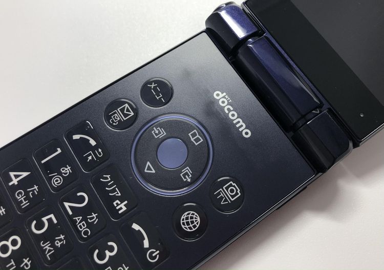 ��Sim�ե꡼��AQUOS ����������SH-01J���֥롼�֥�å��ڽ���AC�դ���