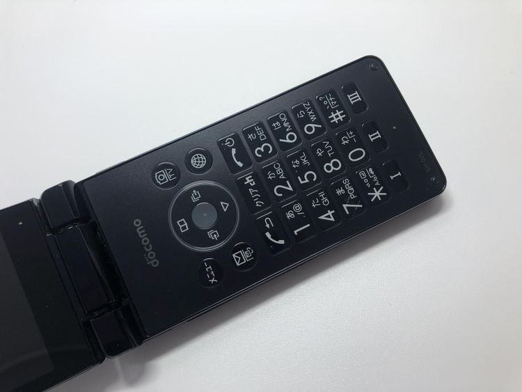 ��Sim�ե꡼��AQUOS �������� SH-02L���֥�å��ڽ���AC�����ץ����դ���
