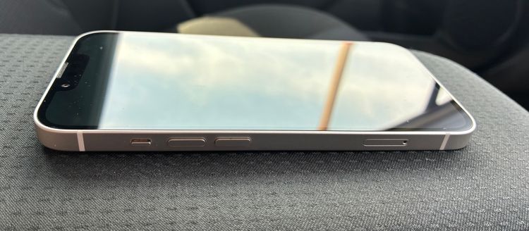�����ʡ�iPhone13 128GB �������饤��