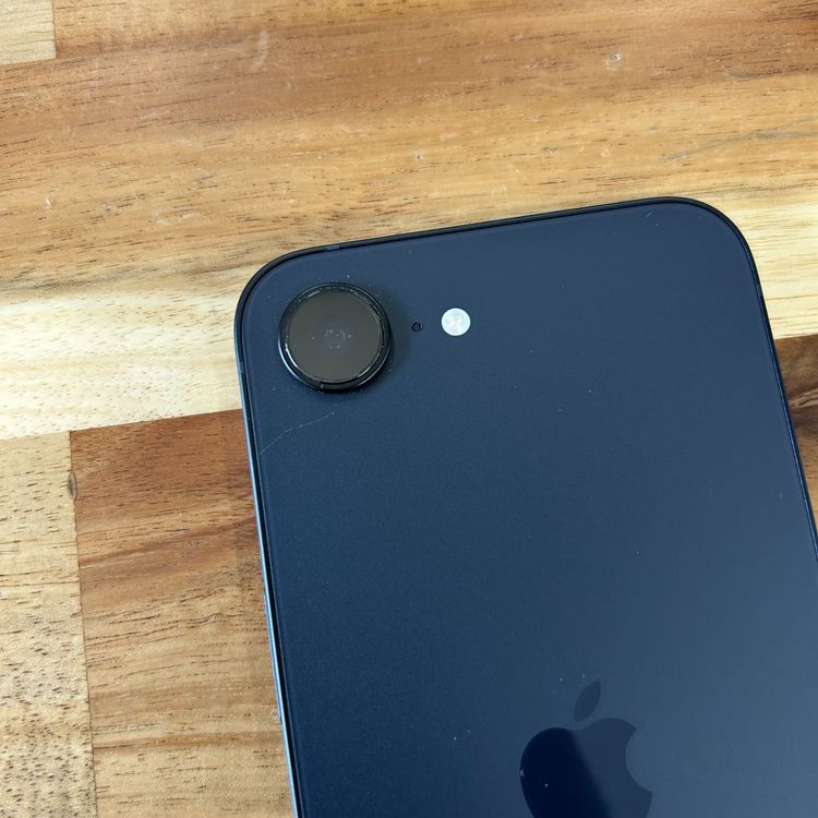 �����ʡ� �Хåƥ꡼100��iPhone 17e 256G SIM�ե꡼