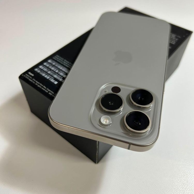 �ڥ���󥯡�iPhone 15 pro��128GB���Хåƥ꡼88%