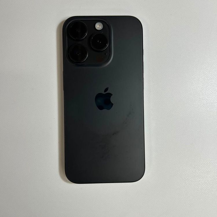 �ڥ���󥯡�iPhone 15 pro��128GB���Хåƥ꡼83%