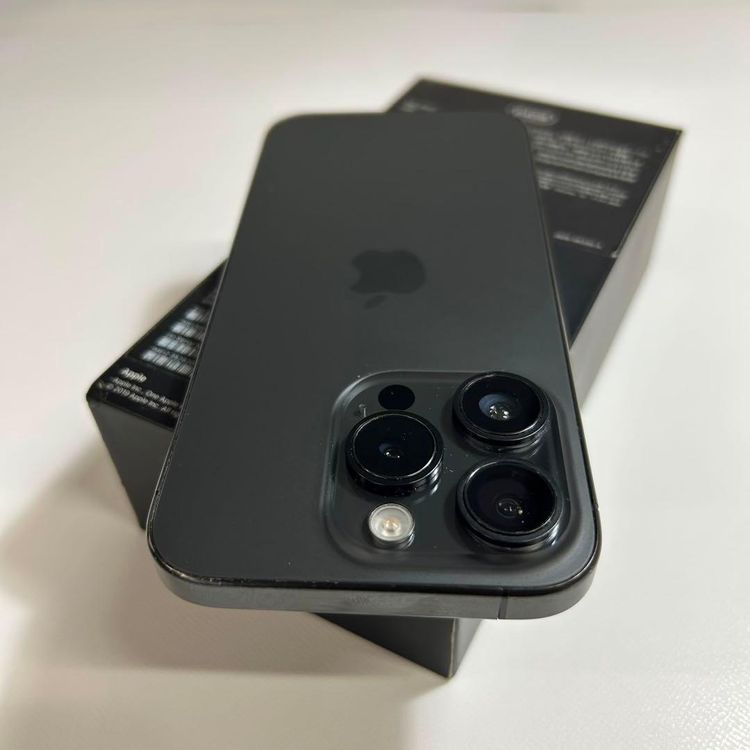 �����ʡ�iPhone 15 pro��128GB���Хåƥ꡼89%