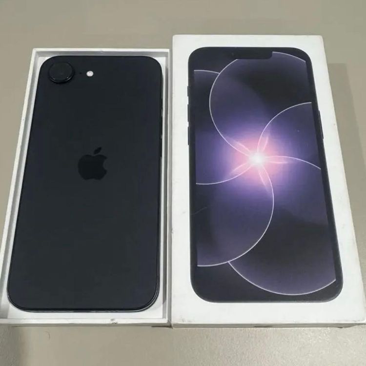 ����Ʊ�� �Хåƥ꡼100��iPhone 17e 256G SIM�ե꡼