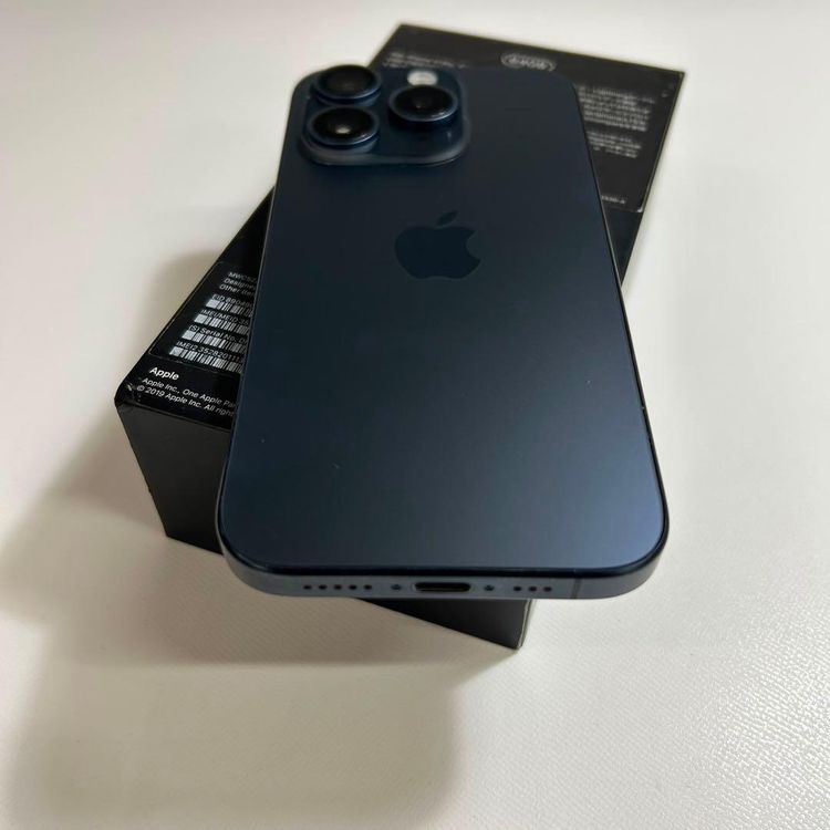 �ڥ���󥯡�iPhone 15 pro��128GB���Хåƥ꡼87%