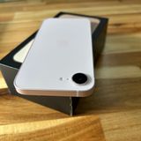 ����Ʊ�� �Хåƥ꡼100��iPhone 17e 256GB SIM�ե꡼
