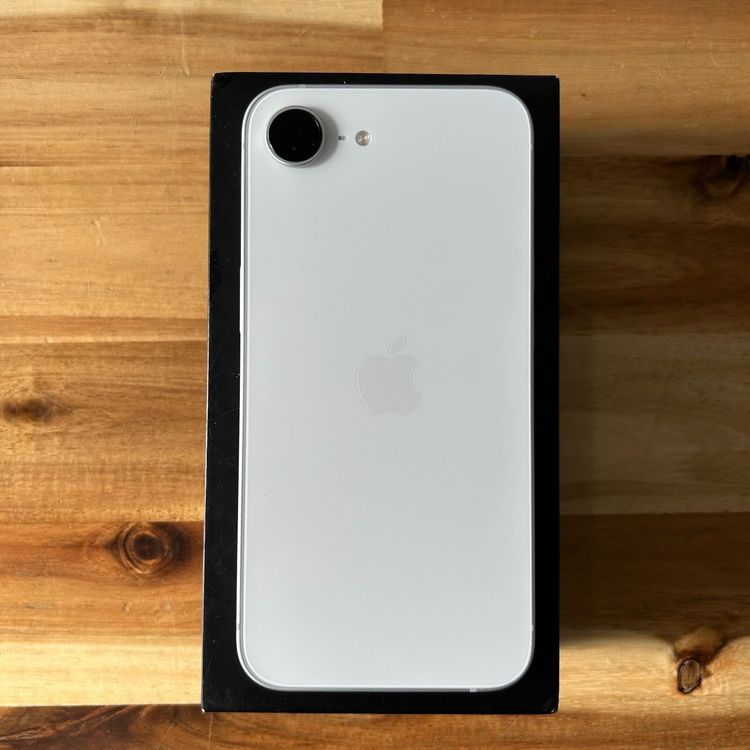 ����Ʊ�� �Хåƥ꡼100��iPhone 17e 256G SIM�ե꡼