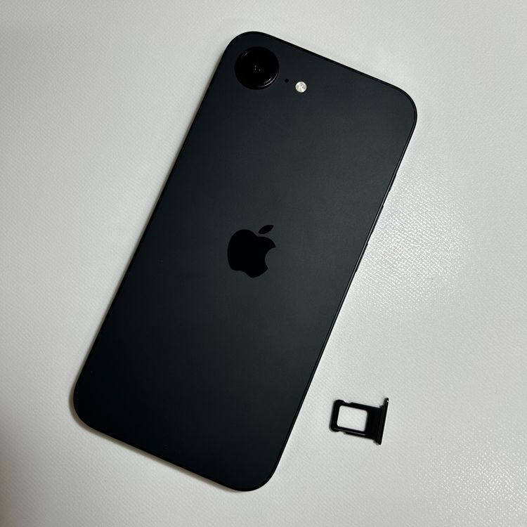 ����Ʊ�͡��ڥХåƥ꡼100���iPhone 16e�ù���SIM�ե꡼