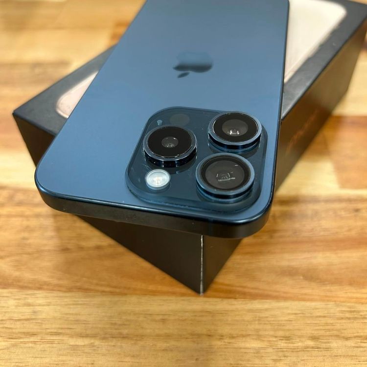 �ڥ���󥯡�iPhone 15 pro��128GB���Хåƥ꡼89%