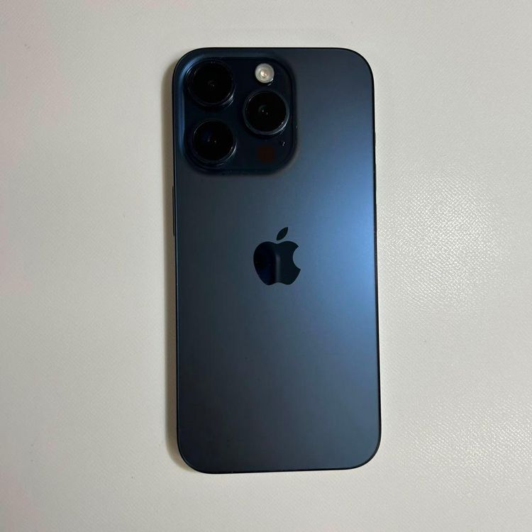 �ڥ���󥯡�iPhone 15 pro��128GB���Хåƥ꡼89%
