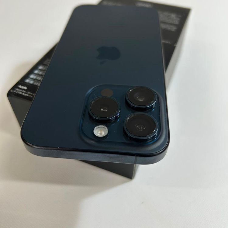 �ڥ���󥯡�iPhone 15 pro��128GB���Хåƥ꡼87%