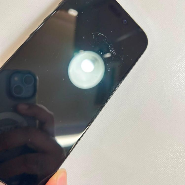 �ڥ���󥯡�iPhone 15 pro��128GB���Хåƥ꡼83%
