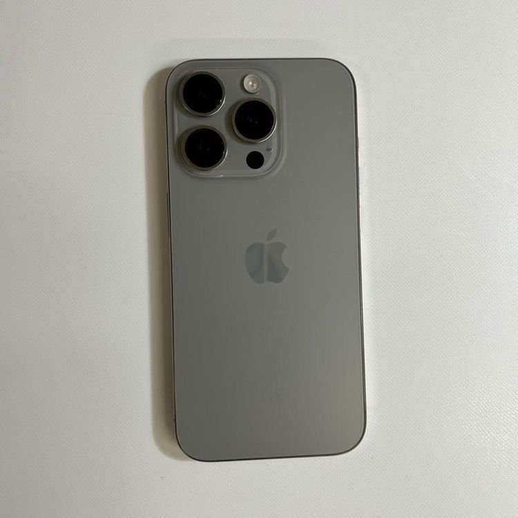 �ڥ���󥯡�iPhone 15 pro��256GB���Хåƥ꡼86%