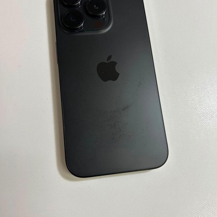�ڥ���󥯡�iPhone 15 pro��128GB���Хåƥ꡼83%