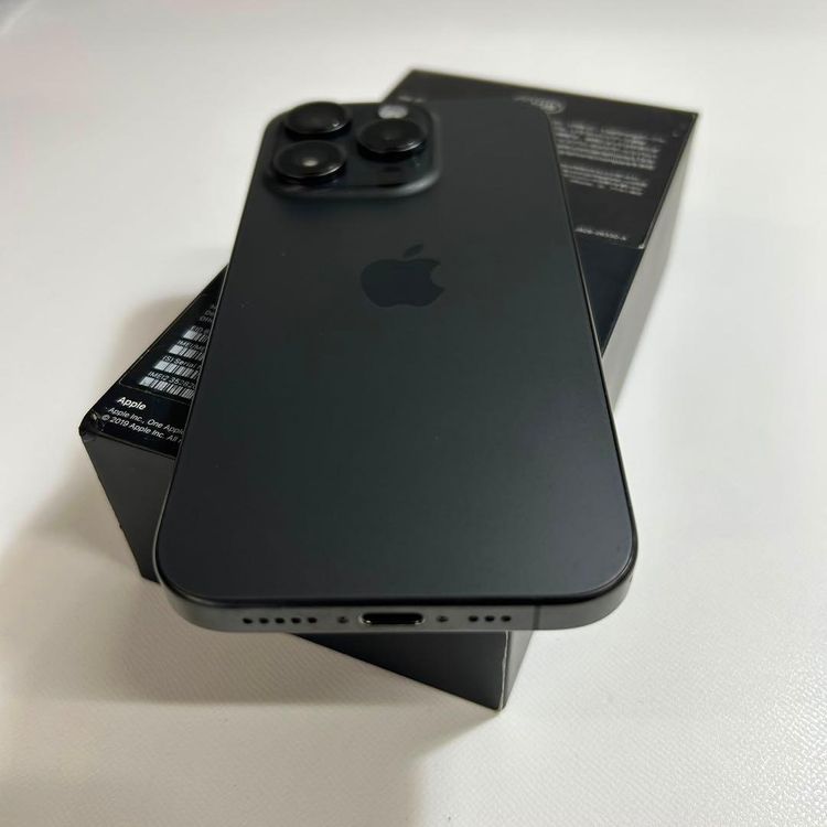 �ڥ���󥯡�iPhone 15 pro��128GB���Хåƥ꡼87%