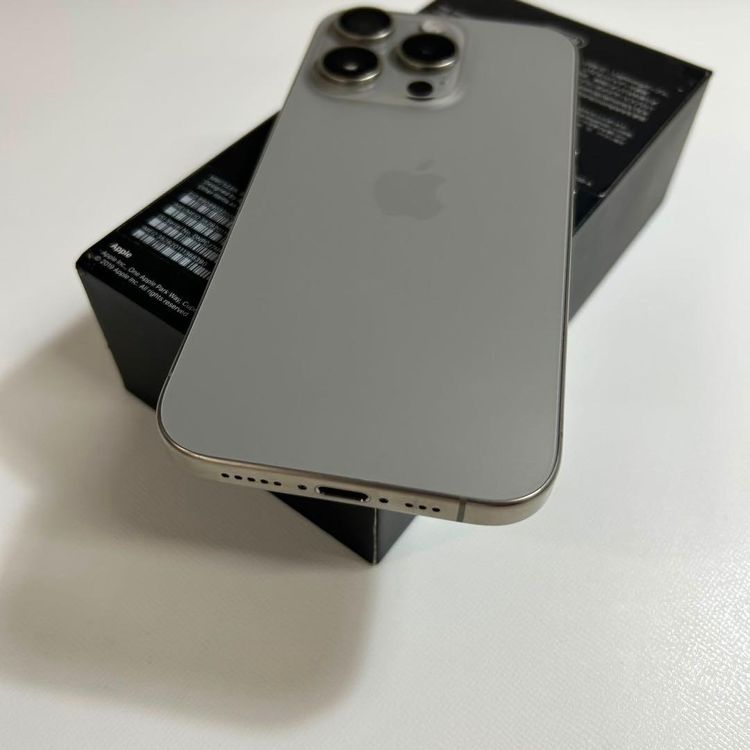 �ڥ���󥯡�iPhone 15 pro��128GB���Хåƥ꡼88%