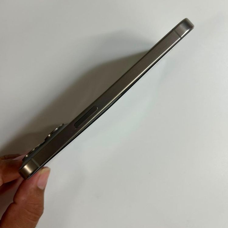 �ڥ���󥯡�iPhone 15 pro��256GB���Хåƥ꡼86%