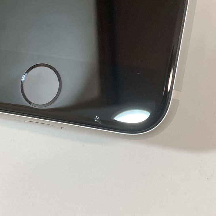 �Хåƥ꡼92���iPhone SE2 64GB SIM�ե꡼�����񥹥ԡ���ȯ����8763