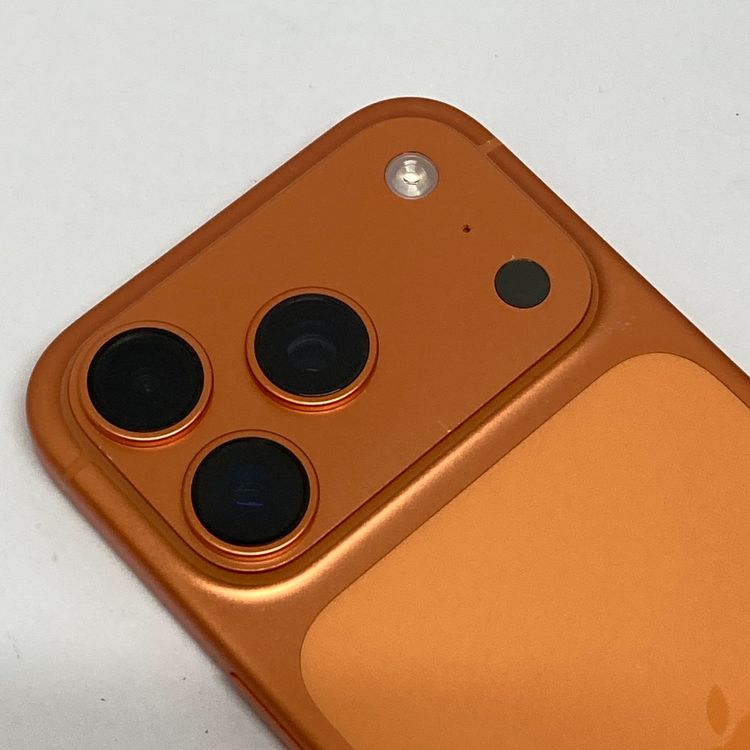 ���ʡ�iPhone 17Pro 256GB Softbank��SIM�ե꡼ ����99�󢡸����ݾڤ���