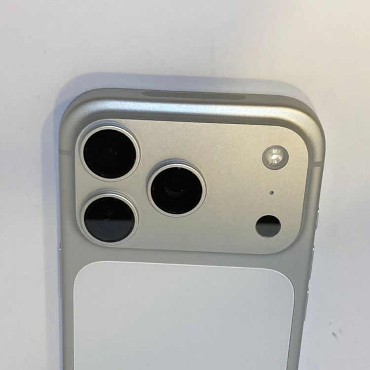 �Хåƥ꡼����100�����ʥե륻�åȡ�iPhone 17Pro 512GB��¨��ȯ��