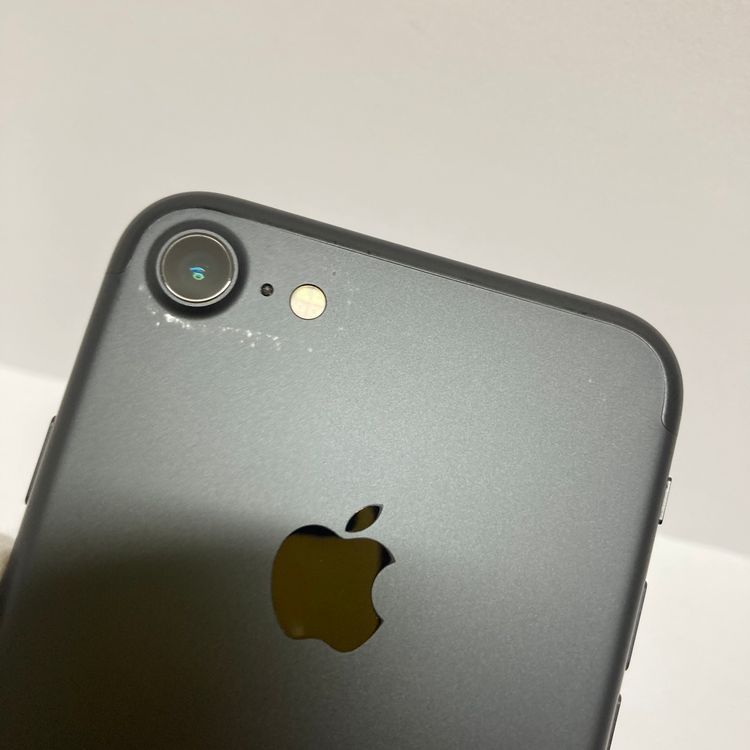 ��iPhone 7 32GB ����94% SIM�ե꡼�����񥹥ԡ���ȯ����4889