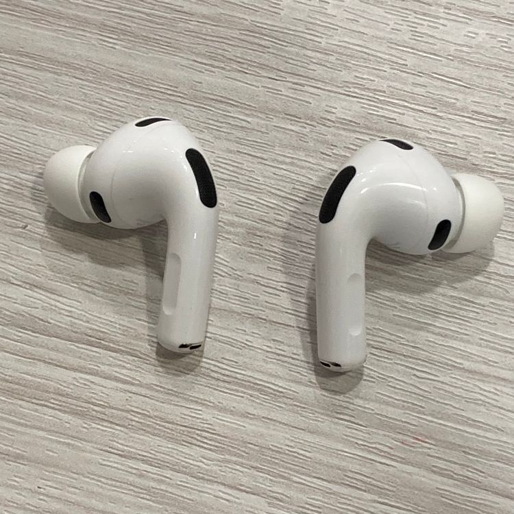 ����Ʊ�͡�AirPods Pro 3���ե륻�åȡ������ݾ�11����ʾ��VGK9