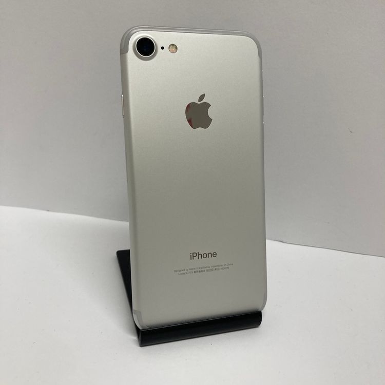 ���ʡ�iPhone 7 32GB SIM�ե꡼ �Хåƥ꡼85������̵����2621
