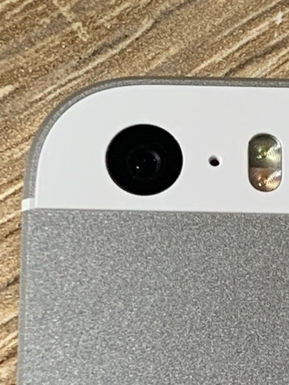2261 iPhone SE ��1���� 16GB ����С� SIM���å����� ư���ǧ�Ѥ�