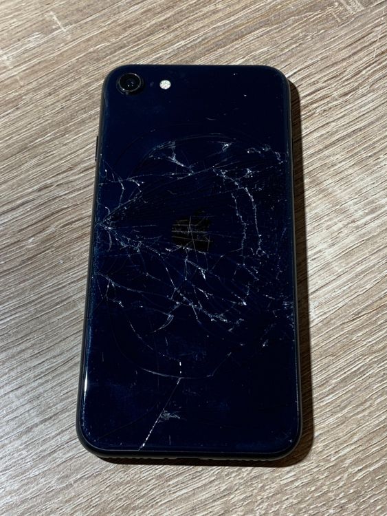 2540 iPhone SE �軰���� 64GB �֥�å� ������� SIM���å��ʤ��ڥ͡�