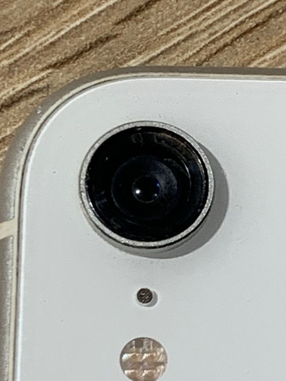 1912 iPhone XR 64GB �ۥ磻�� SIM���å�̤��ǧ ������ʡڥ͡�
