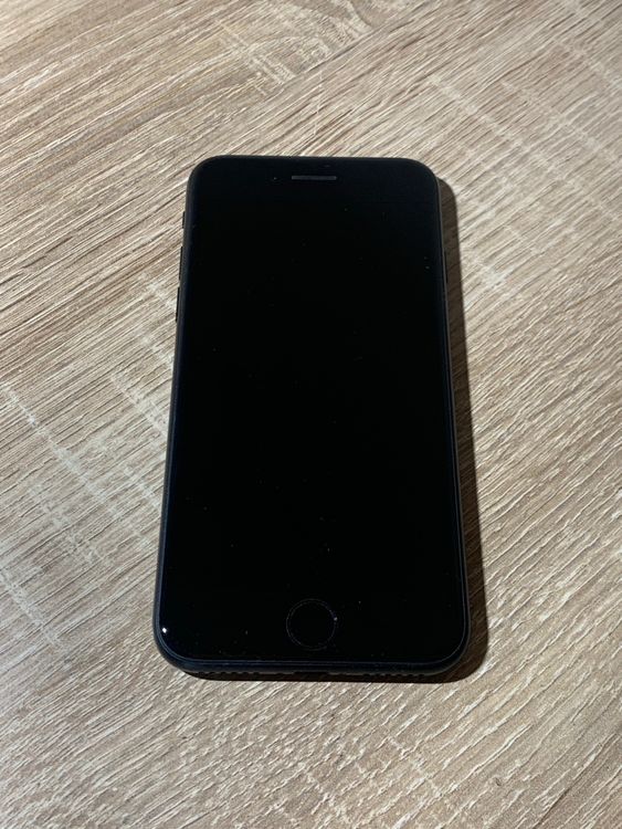 2406 iPhone SE ��3���� 256GB �֥�å� SIM�ե꡼ ư���ǧ�Ѥ�
