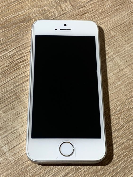 2261 iPhone SE ��1���� 16GB ����С� SIM���å����� ư���ǧ�Ѥ�