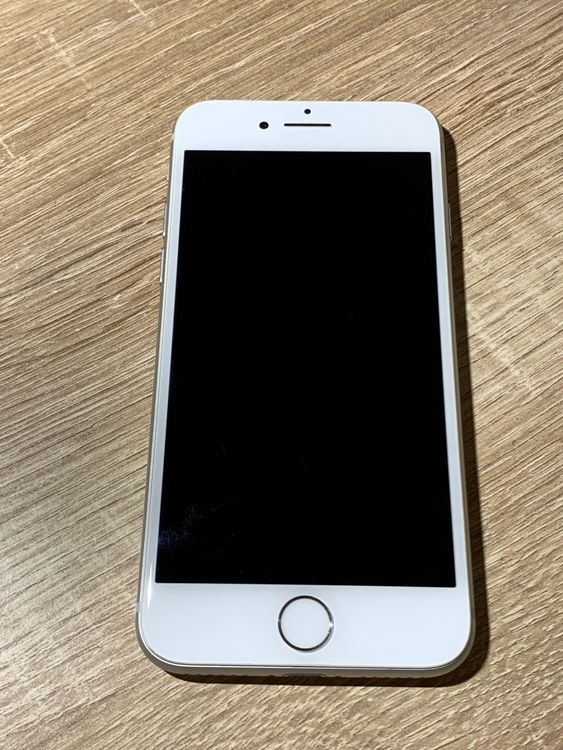 2642 iPhone 8 �ۥ磻�� ����̤��ǧ SIM���å�̤��ǧ�ڥ͡�