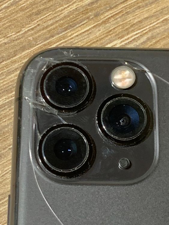 2439 iPhone 11 Pro Max 256GB ������� SIM���å�̤��ǧ�ڥ͡�