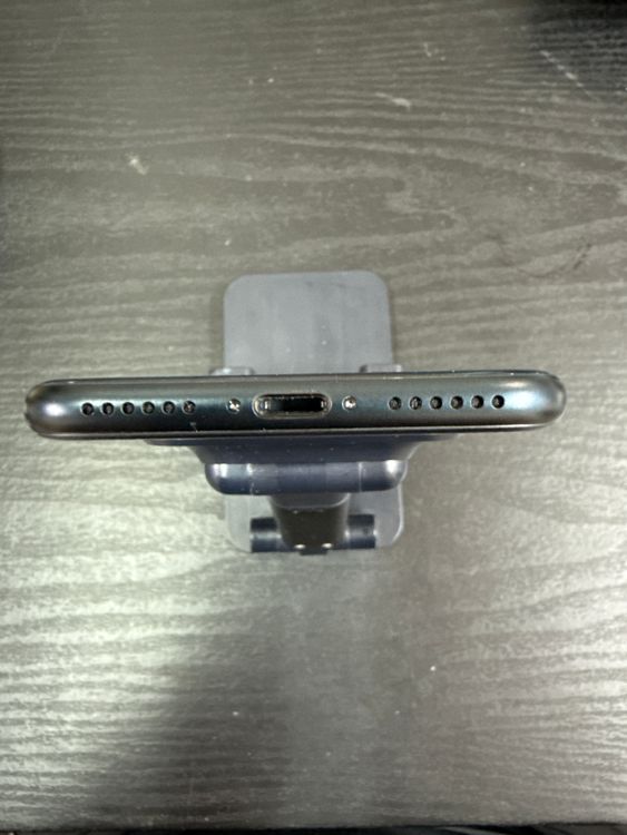 iPhone SE3 64GB 100% SIM�ե꡼ �ߥåɥʥ���
