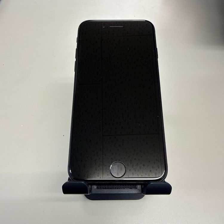 iPhone SE ��3���� 64GB SIM�ե꡼ �ߥåɥʥ���