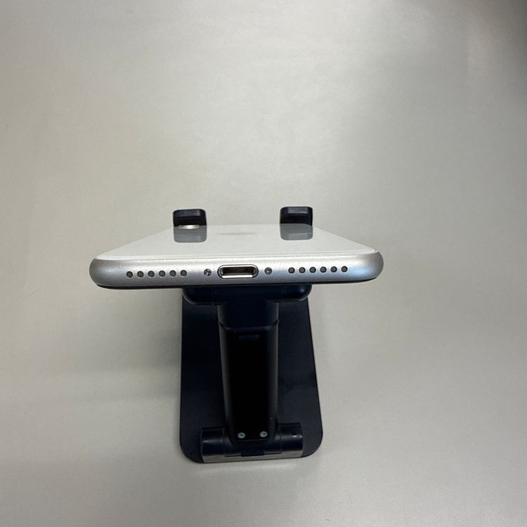iPhone SE ��3���� 64BG SIM�ե꡼ �������饤��