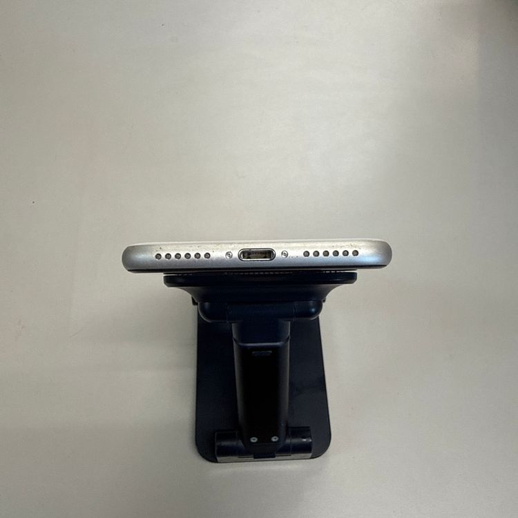 iPhone SE ��3���� 64GB SIM�ե꡼ �������饤��