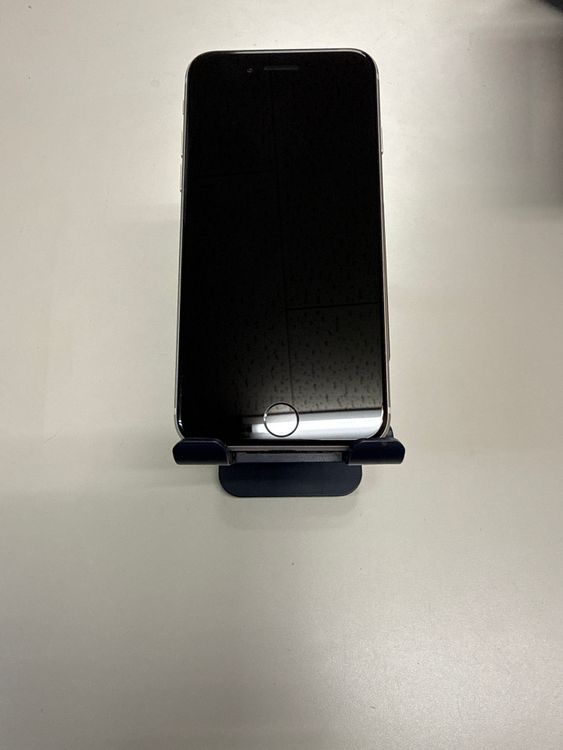 iPhone SE ��3���� 64BG 90% SIM�ե꡼ �������饤��