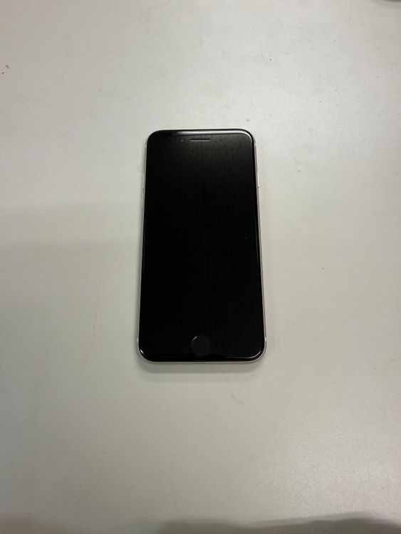 iPhone SE 3 64GB 88% �������饤�� Sim�ե꡼