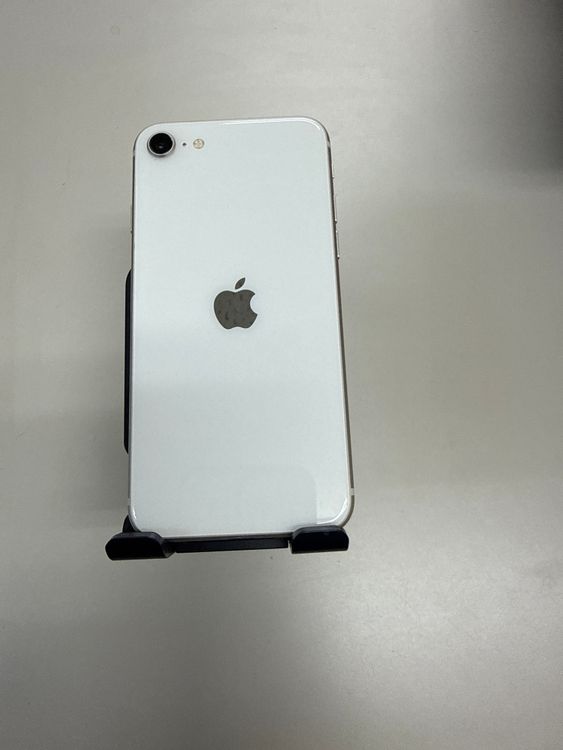 iPhone SE ��3���� 64GB 74% SIM�ե꡼ �������饤��