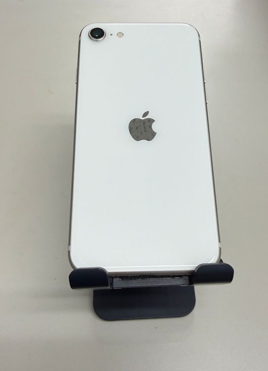 iPhone SE ��3���� 64GB SIM�ե꡼ �������饤��